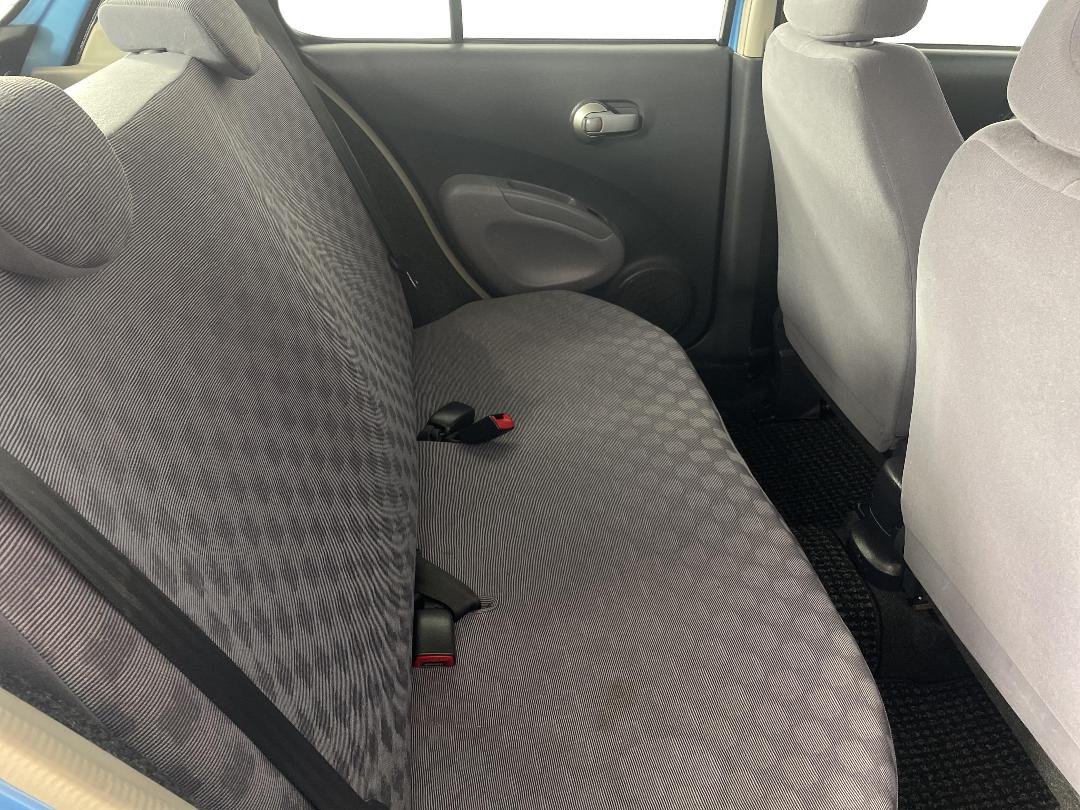 Photo '20' of Nissan March