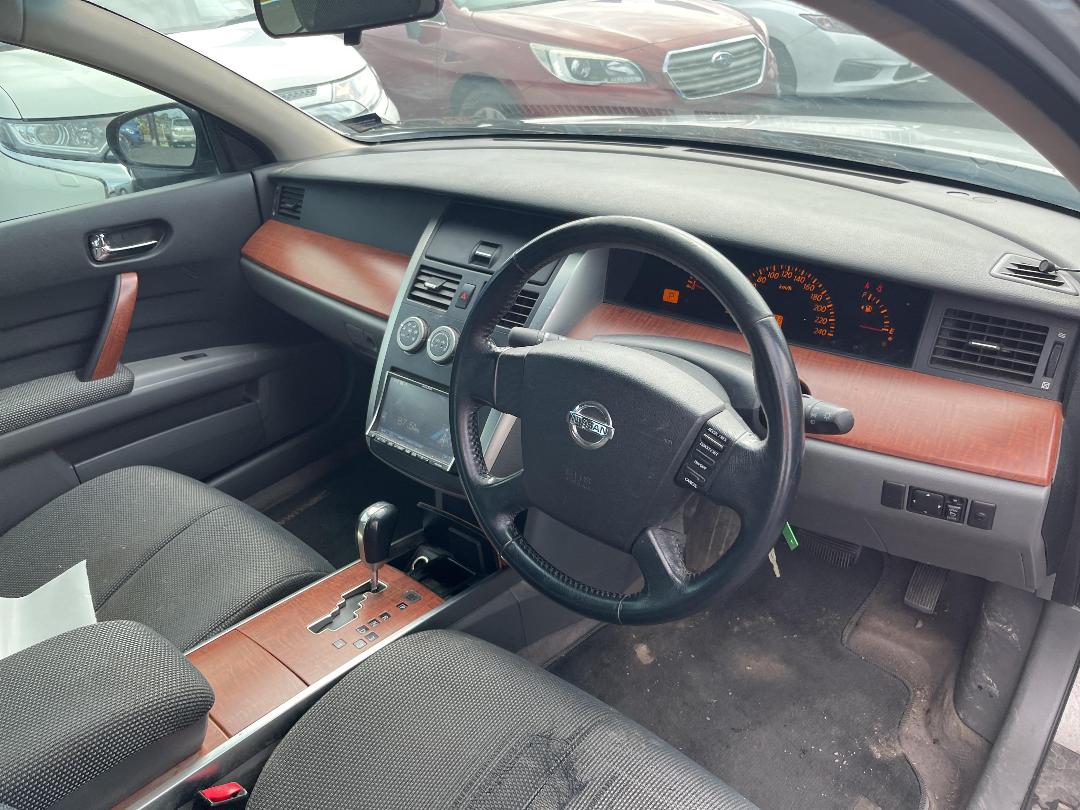 Photo '13' of Nissan Maxima ST