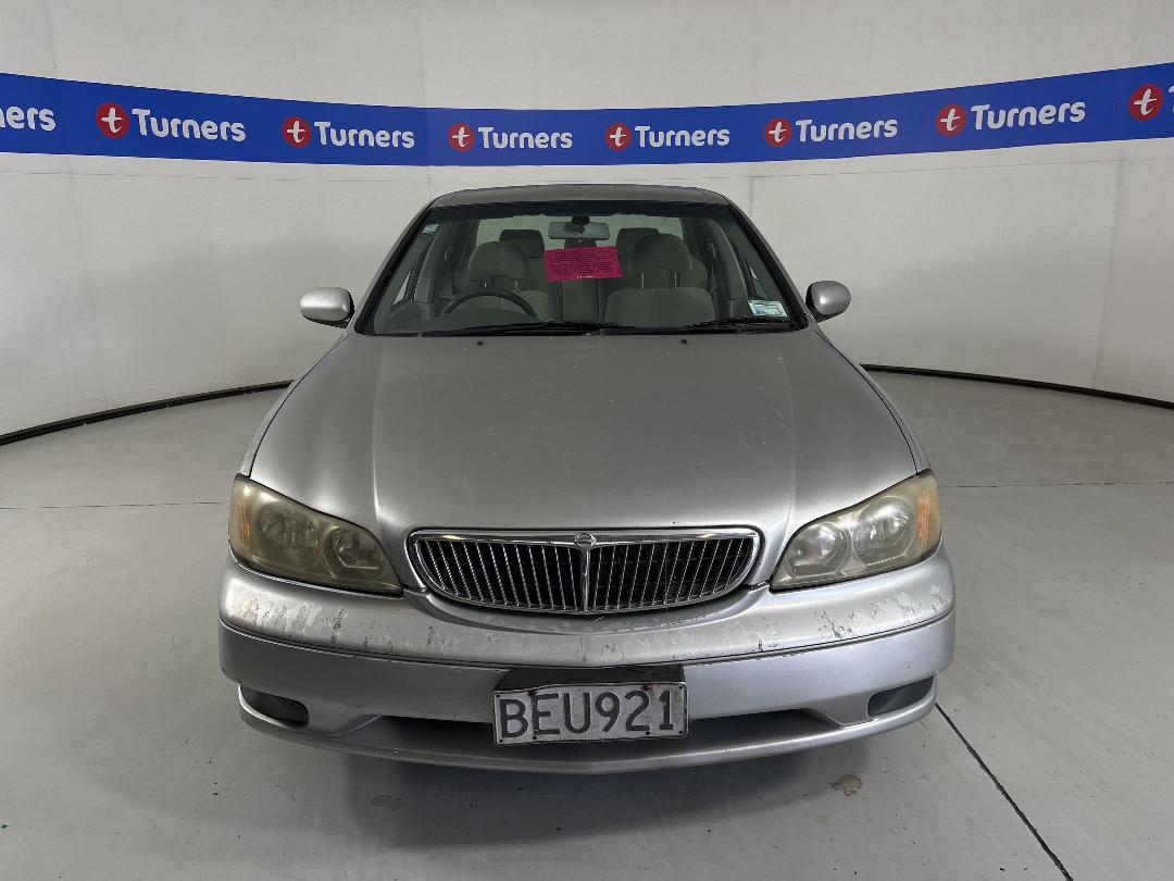 Photo '2' of Nissan Maxima SI