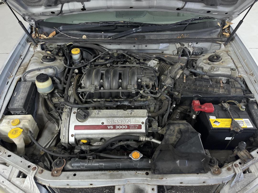 Photo '11' of Nissan Maxima SI