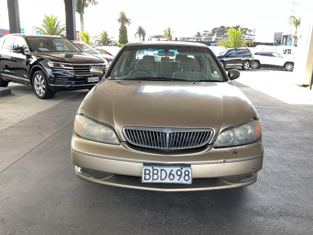 Photo '2' of Nissan Maxima ST