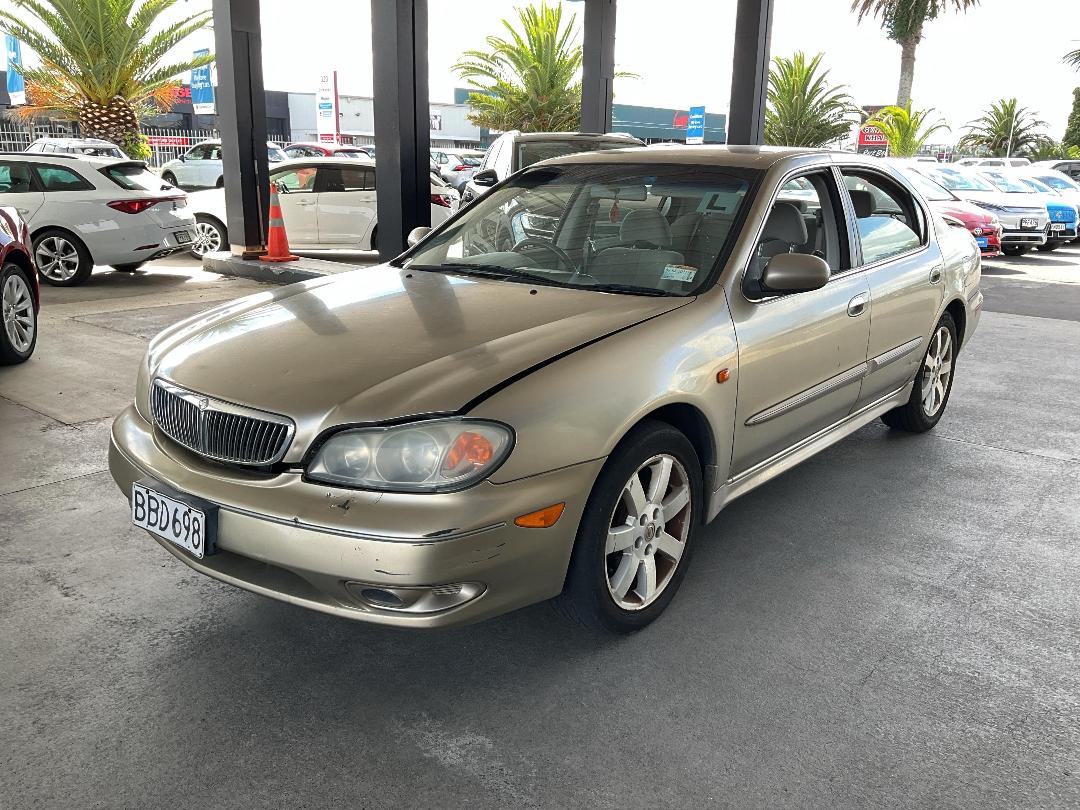 Photo '3' of Nissan Maxima ST