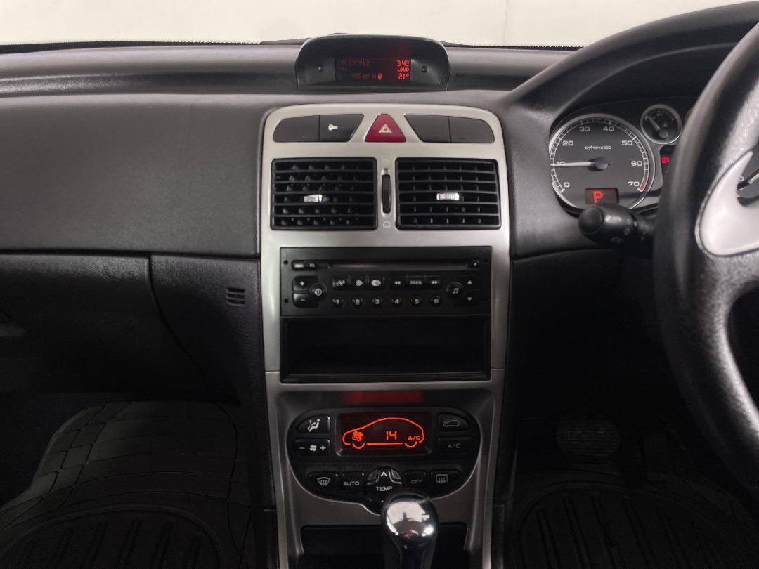 Photo '18' of Peugeot 307