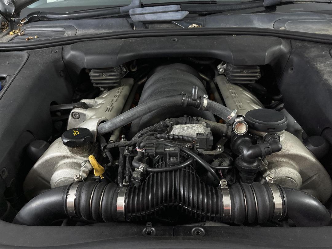 Photo '13' of Porsche Cayenne Turbo