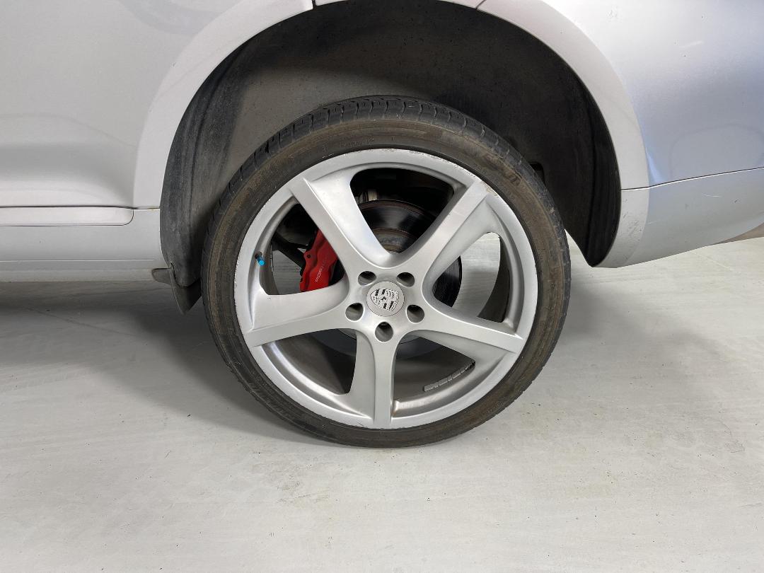 Photo '11' of Porsche Cayenne Turbo