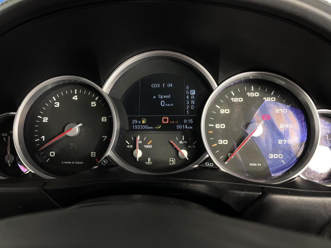 Photo '21' of Porsche Cayenne Turbo