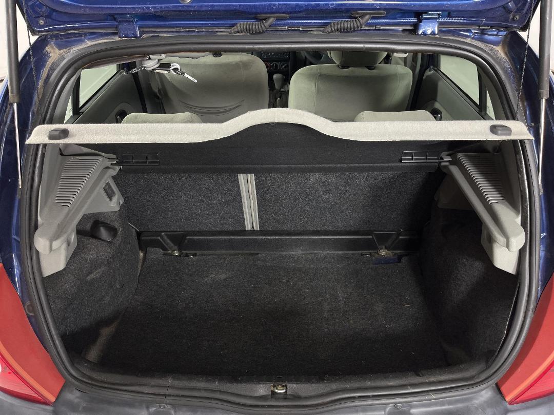 Photo '14' of Renault Clio