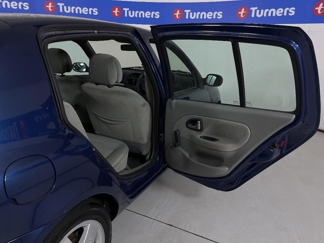 Photo '19' of Renault Clio