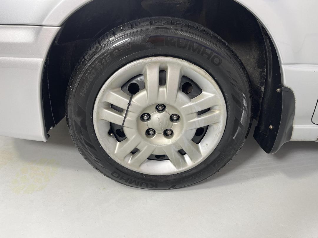 Photo '10' of Subaru Legacy