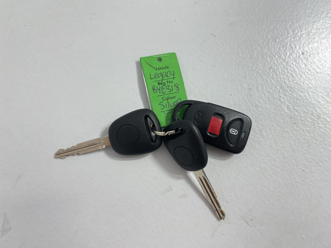 Photo '22' of Subaru Legacy