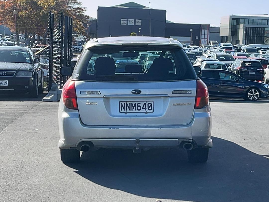 Photo '5' of Subaru Legacy