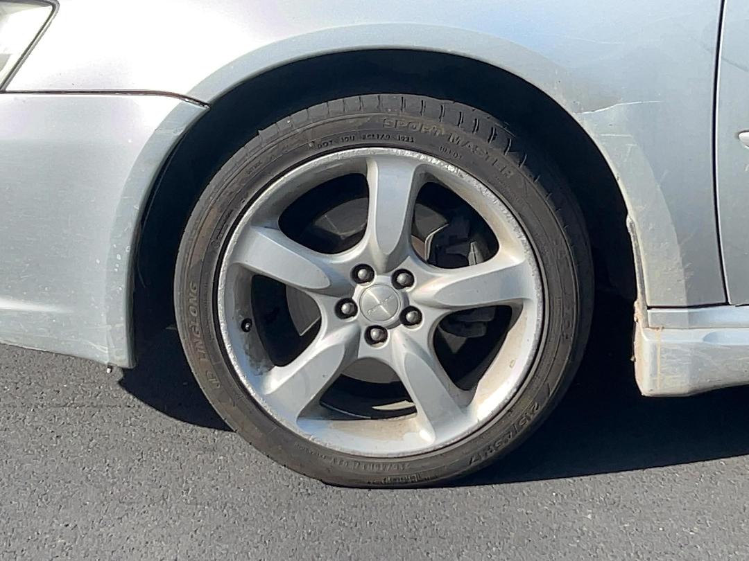 Photo '7' of Subaru Legacy