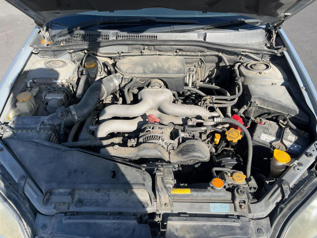 Photo '11' of Subaru Legacy