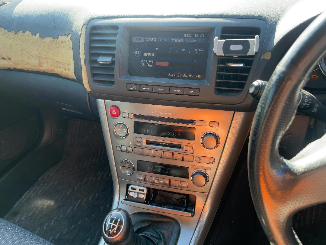 Photo '14' of Subaru Legacy