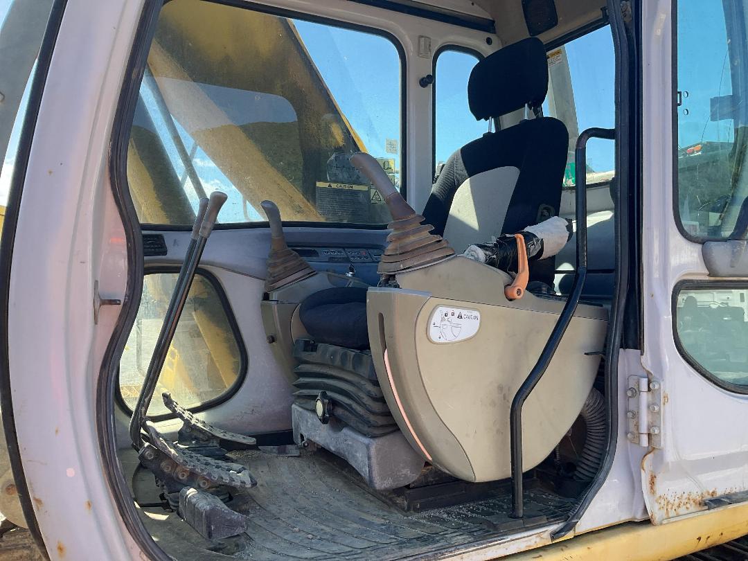 Photo '28' of Sumitomo SH200-3 Excavator