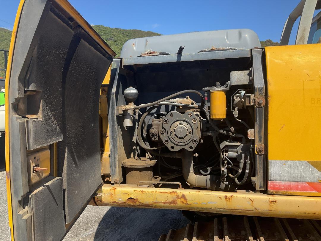 Photo '30' of Sumitomo SH200-3 Excavator