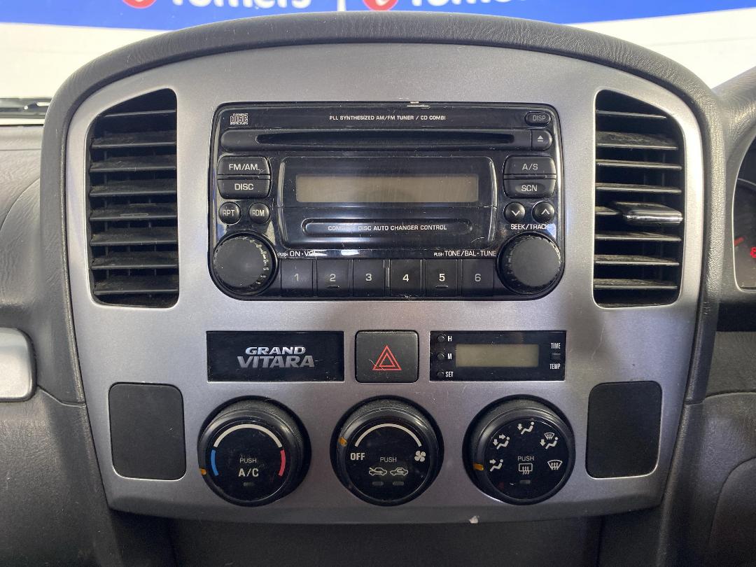 Photo '18' of Suzuki Grand Vitara Photo '18' of Suzuki Grand Vitara