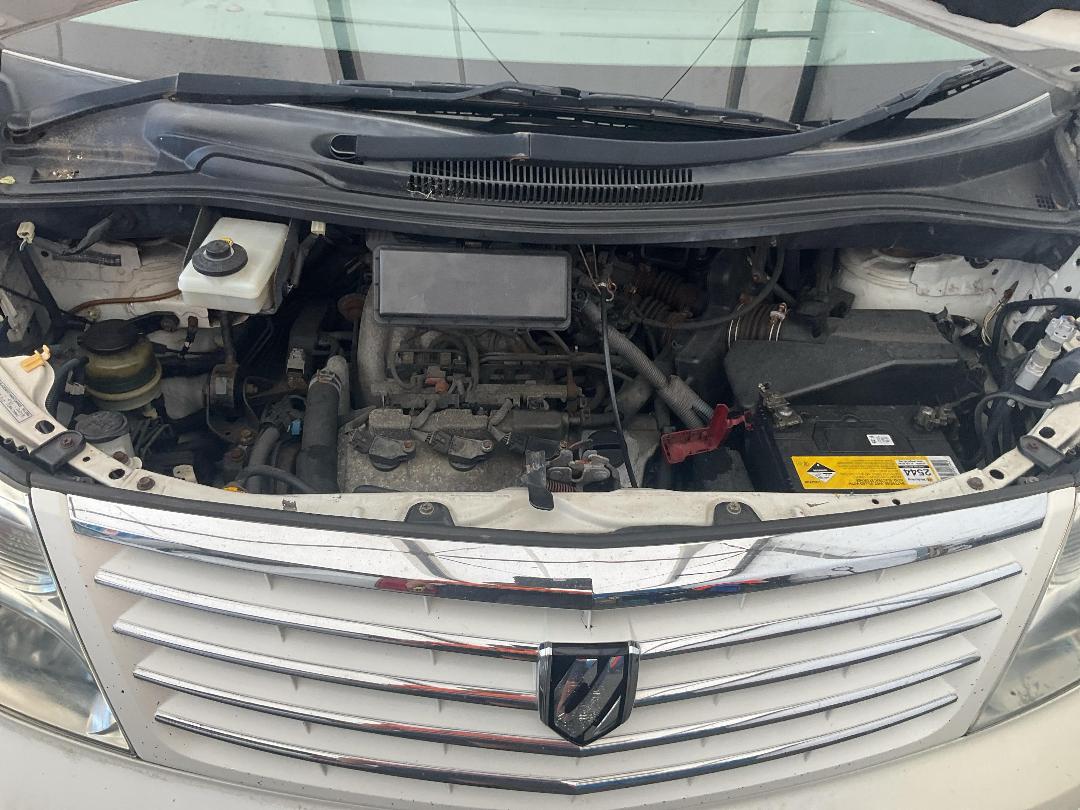 Photo '16' of Toyota Alphard V Photo '16' of Toyota Alphard V