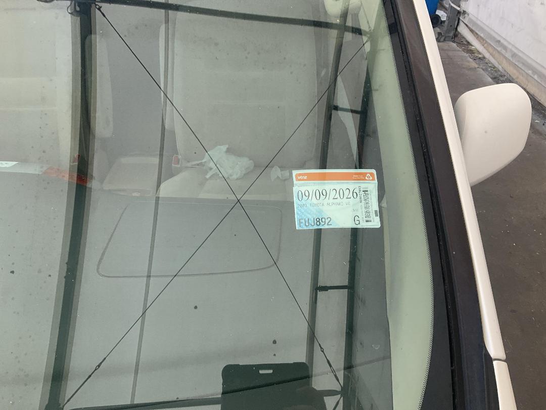 Photo '25' of Toyota Alphard V Photo '25' of Toyota Alphard V