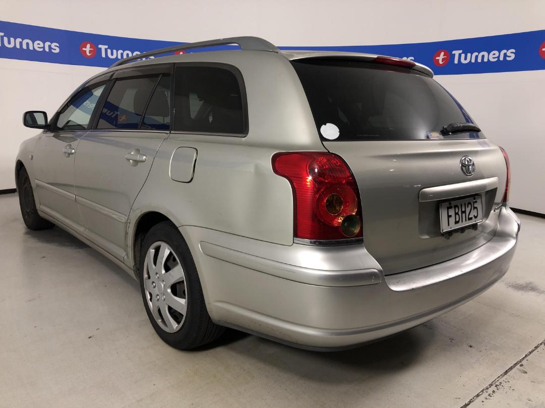 Photo '4' of Toyota Avensis Photo '4' of Toyota Avensis
