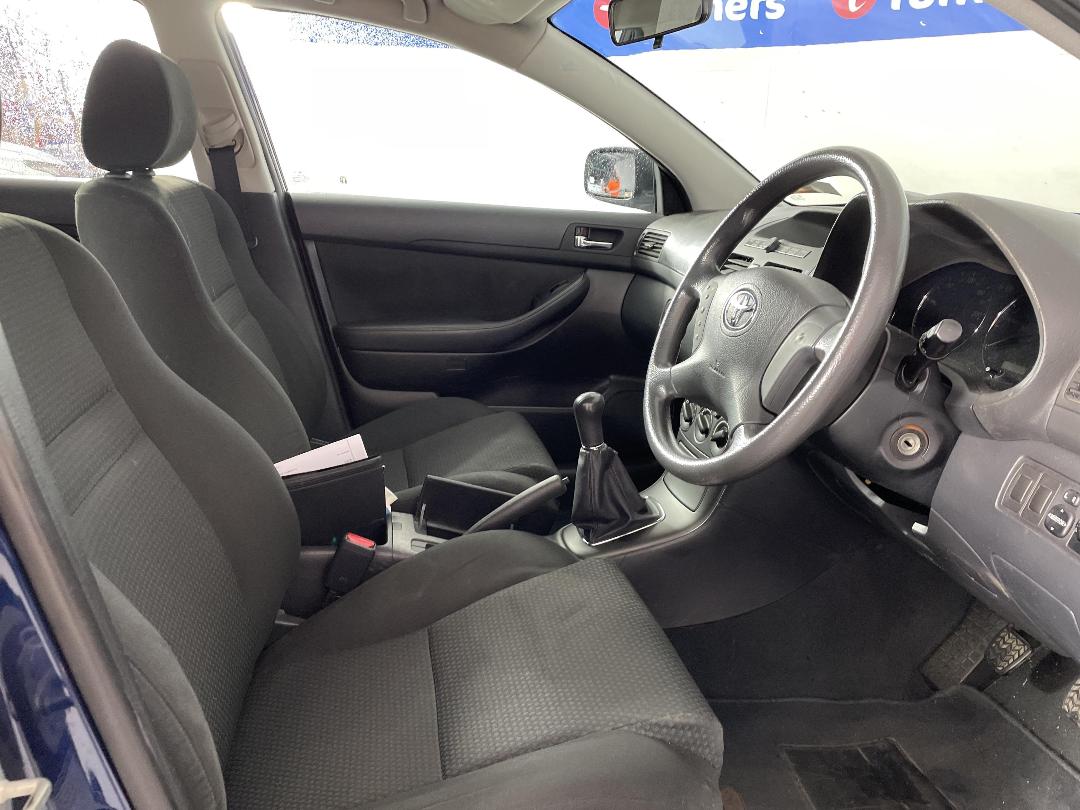 Photo '16' of Toyota Avensis