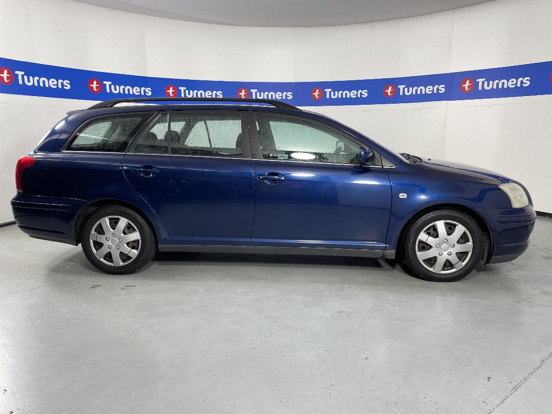 Photo '23' of Toyota Avensis