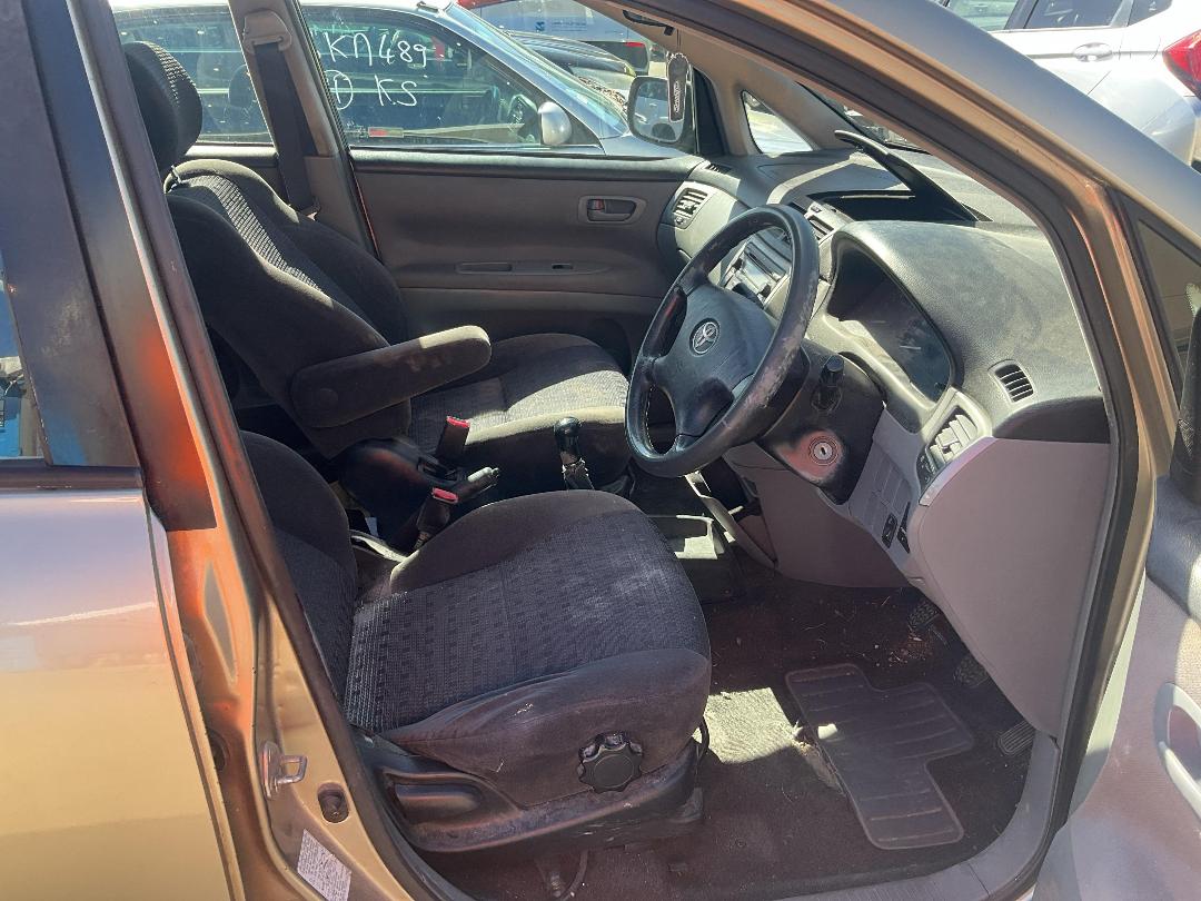 Photo '9' of Toyota Avensis