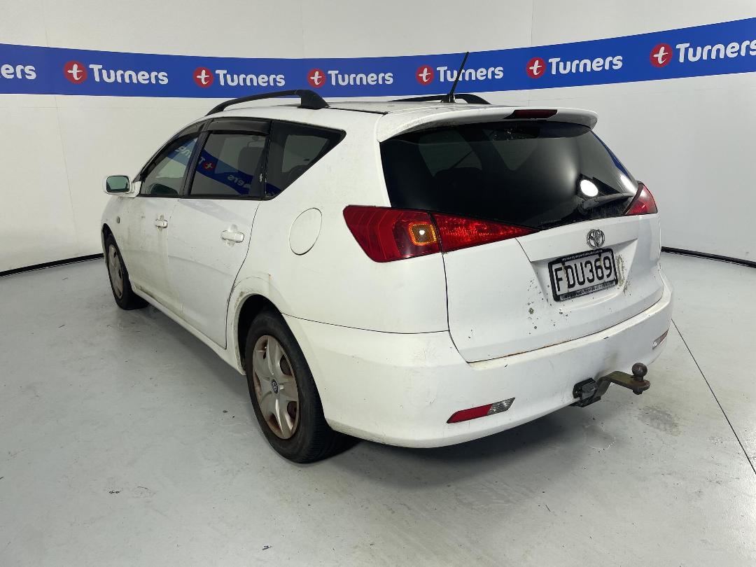 Photo '4' of Toyota Caldina Photo '4' of Toyota Caldina