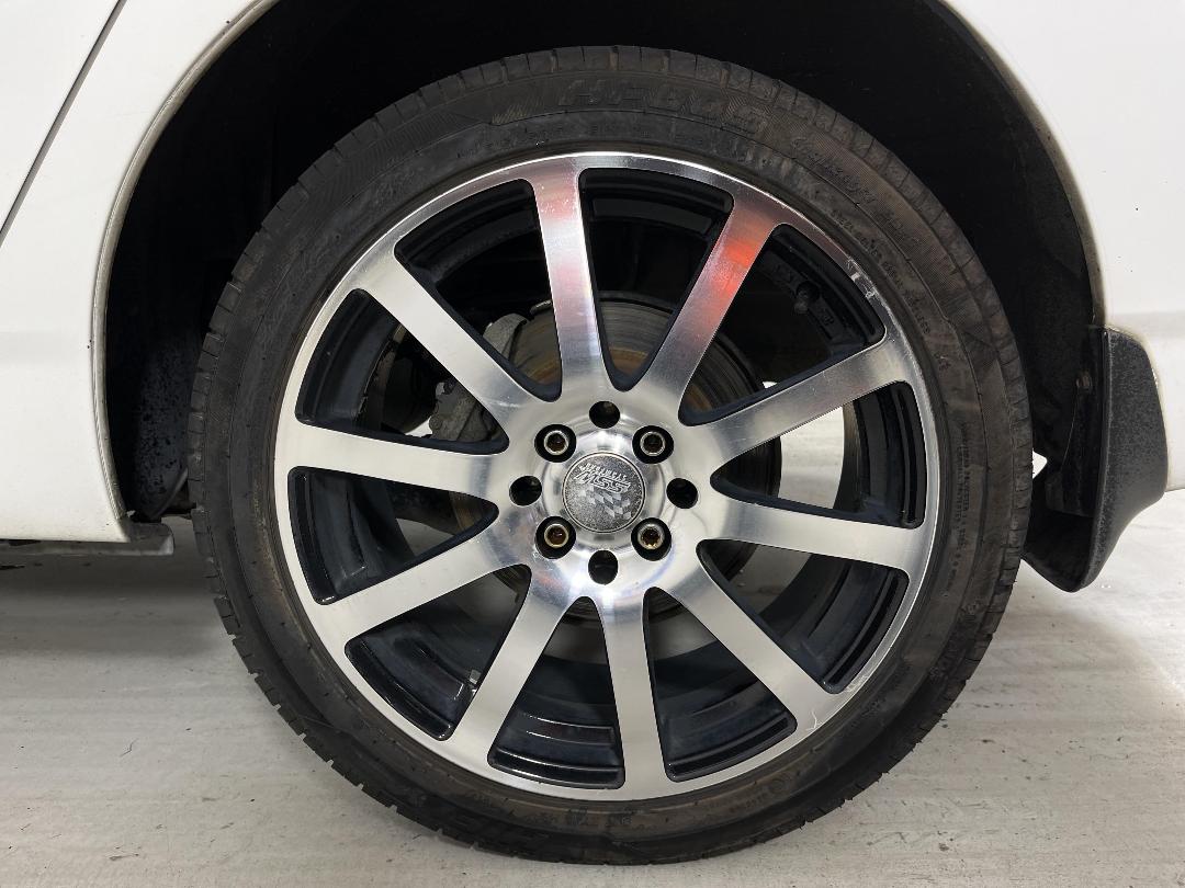 Photo '11' of Toyota Corolla