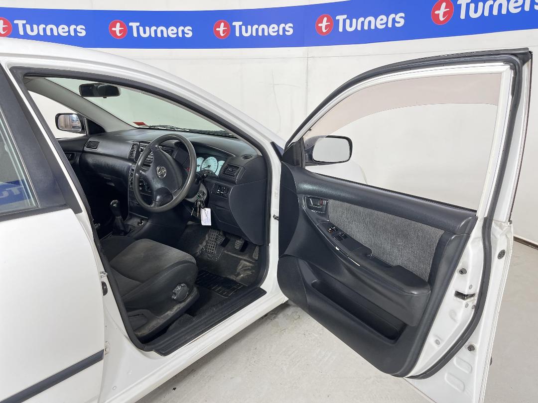 Photo '15' of Toyota Corolla