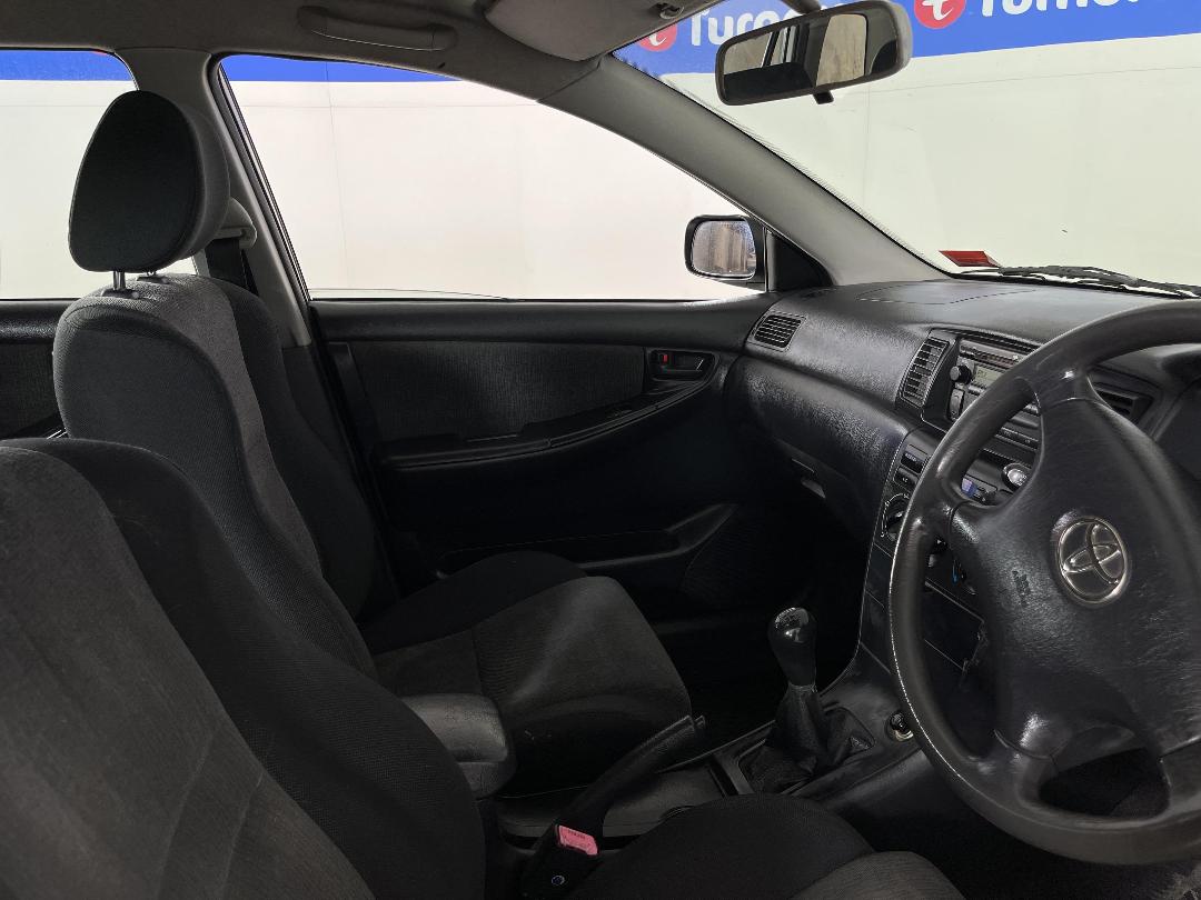 Photo '16' of Toyota Corolla