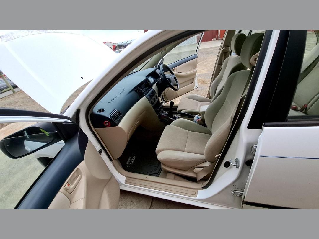 Photo '12' of Toyota Corolla GL