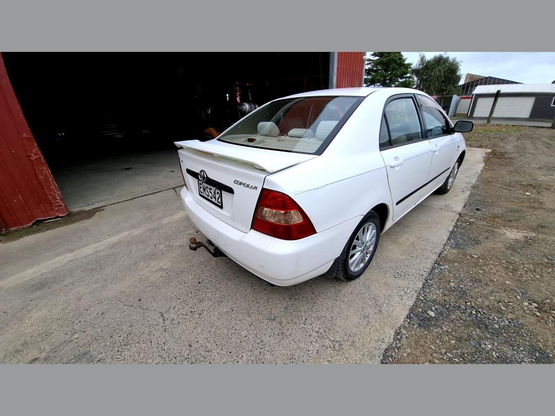 Photo '4' of Toyota Corolla GL