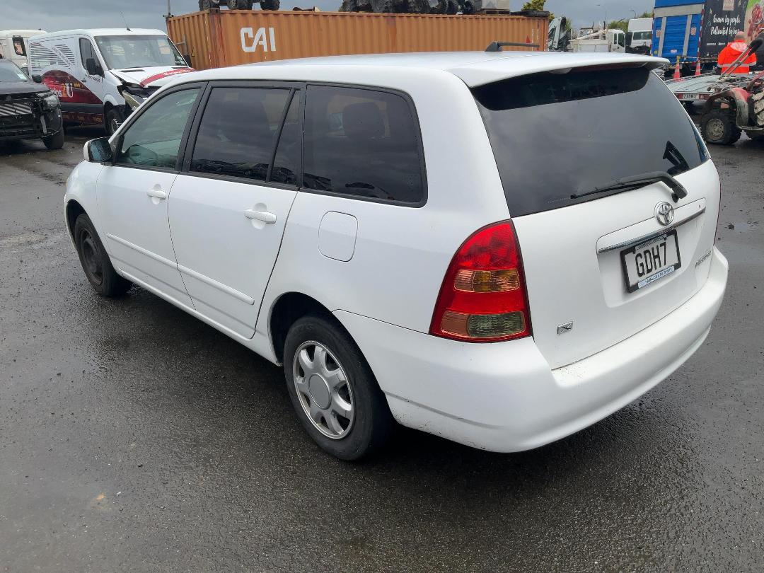 Photo '4' of Toyota Corolla Fielder Photo '4' of Toyota Corolla Fielder