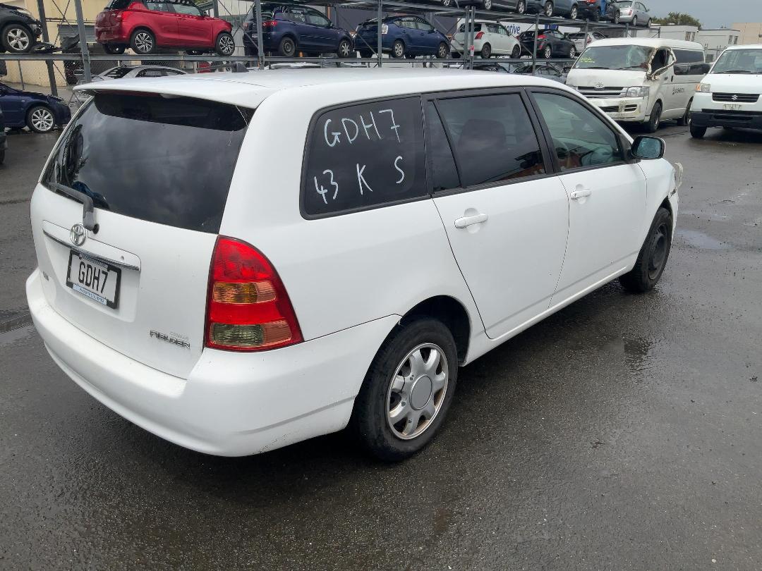 Photo '6' of Toyota Corolla Fielder Photo '6' of Toyota Corolla Fielder