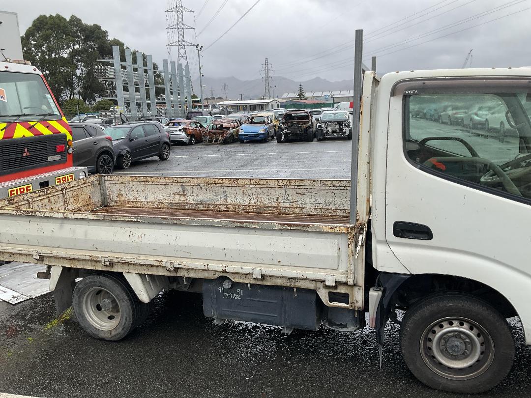 Photo '6' of Toyota Dyna Flat Deck Photo '6' of Toyota Dyna Flat Deck