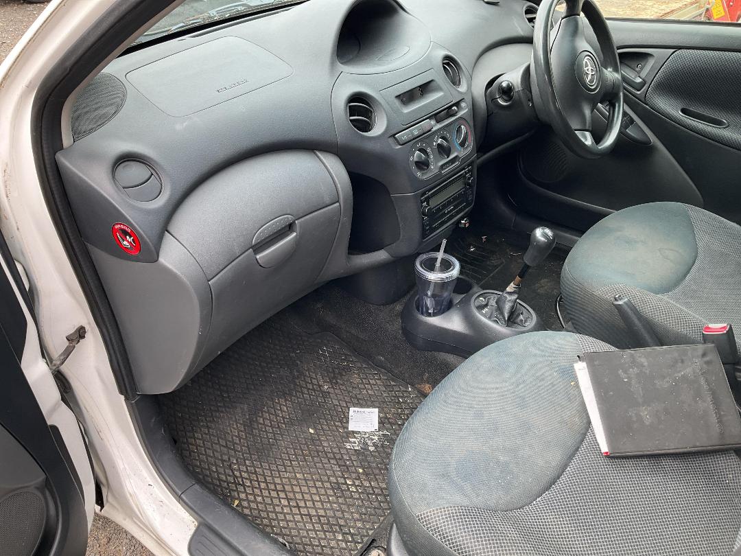 Photo '16' of Toyota Echo