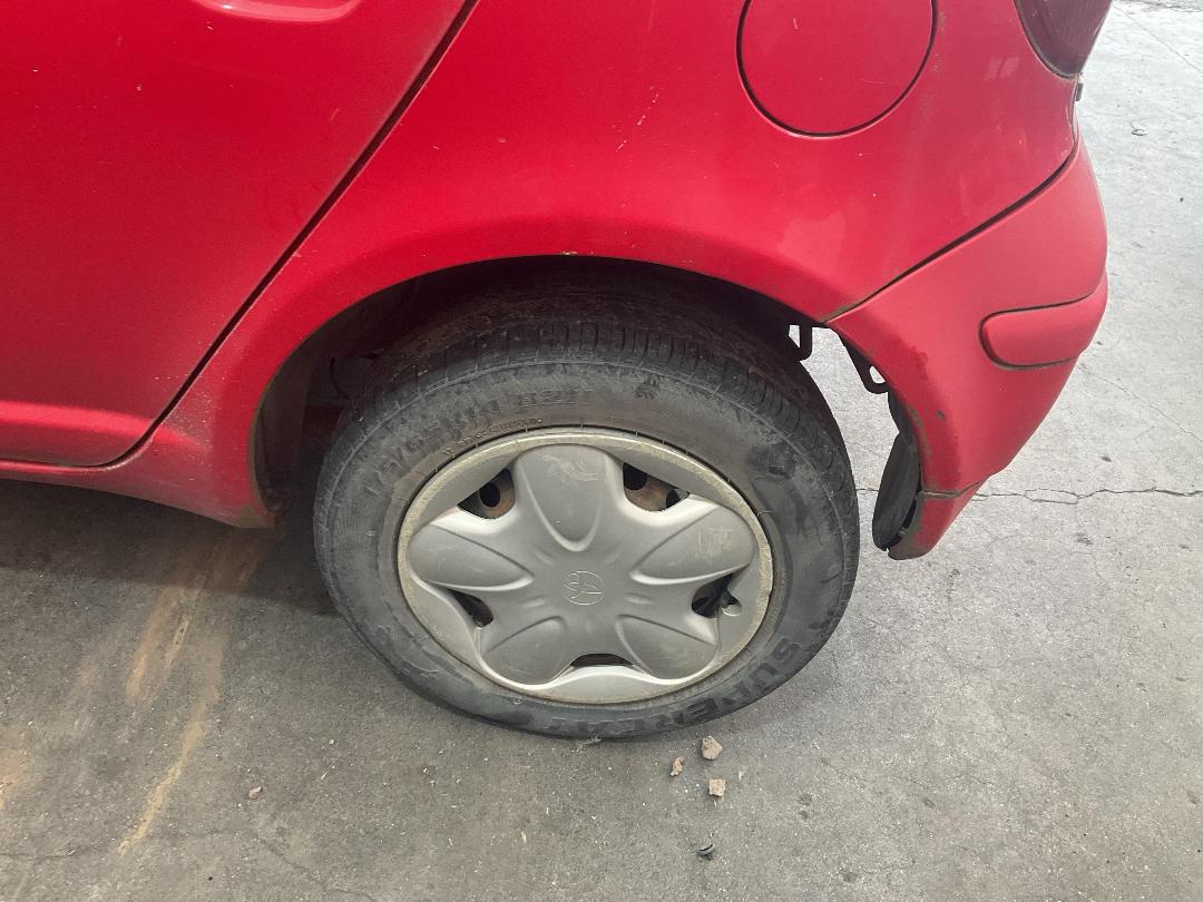 Photo '11' of Toyota Echo Photo '11' of Toyota Echo