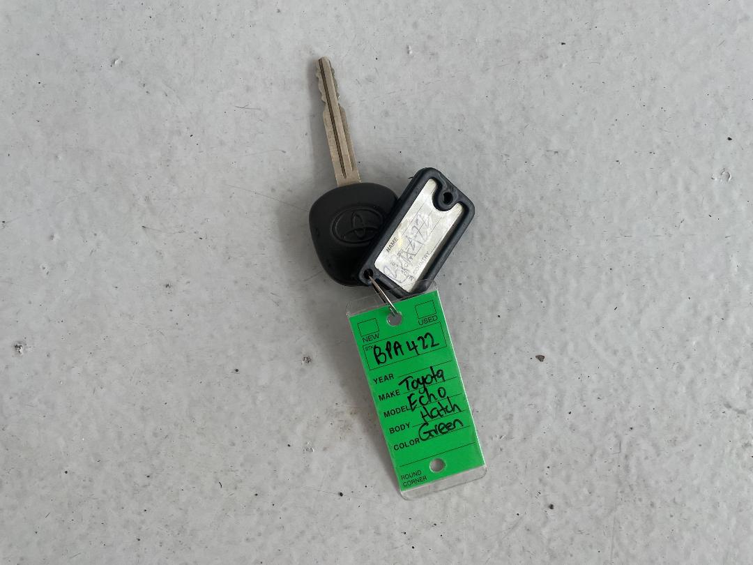 Photo '22' of Toyota Echo Photo '22' of Toyota Echo