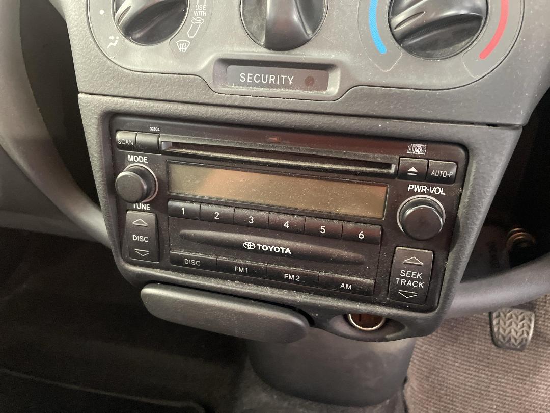 Photo '27' of Toyota Echo Photo '27' of Toyota Echo