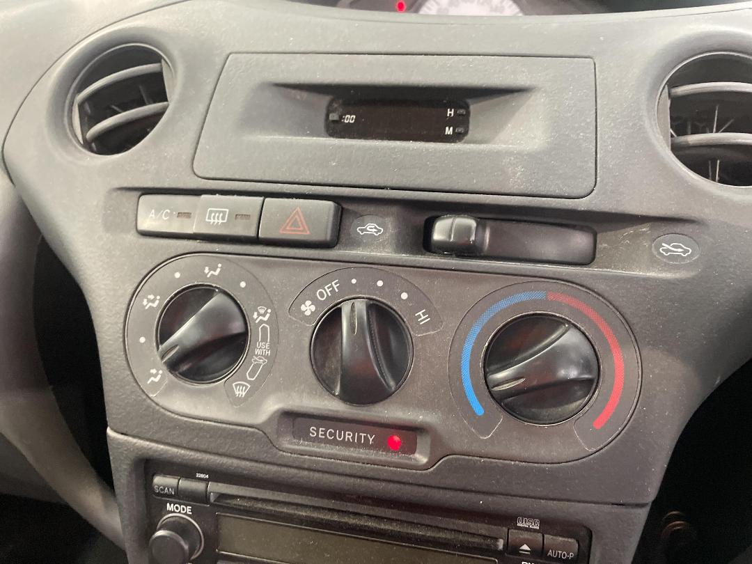 Photo '26' of Toyota Echo Photo '26' of Toyota Echo