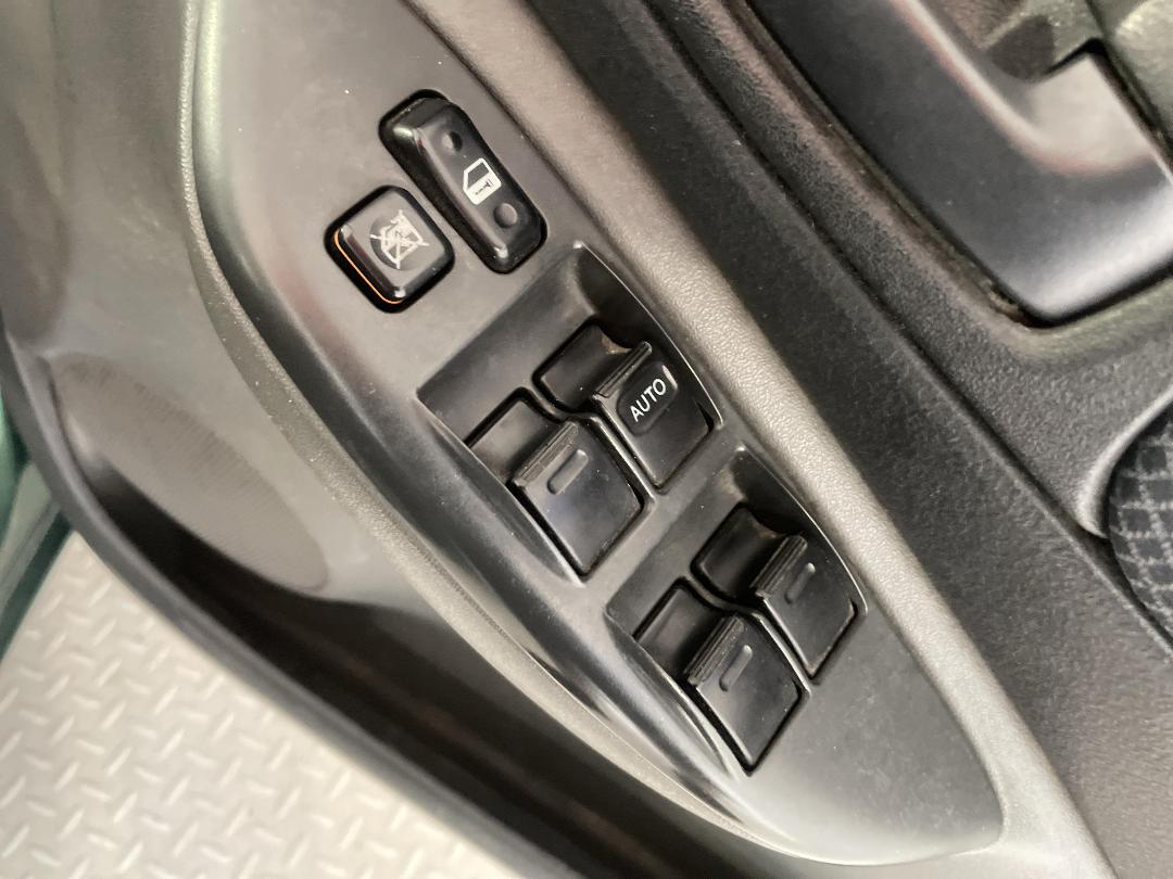 Photo '23' of Toyota Echo Photo '23' of Toyota Echo