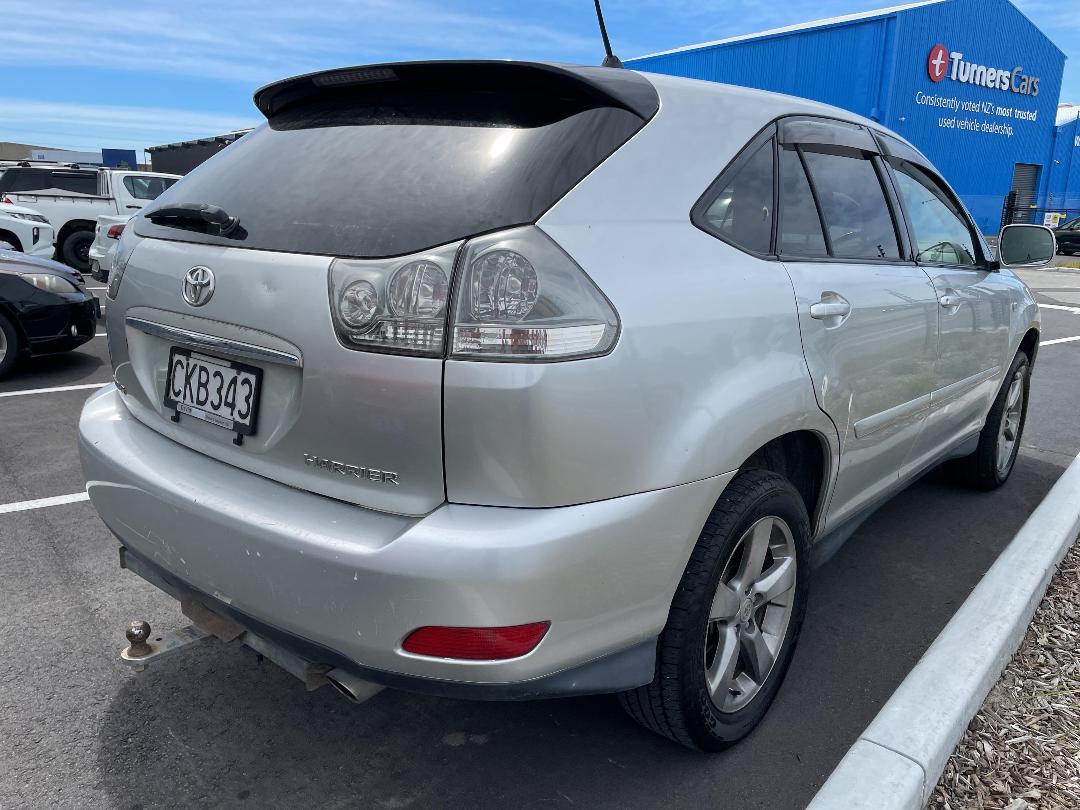 Photo '7' of Toyota Harrier 300G Photo '7' of Toyota Harrier 300G