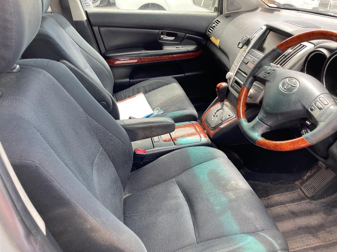 Photo '14' of Toyota Harrier 300G Photo '14' of Toyota Harrier 300G