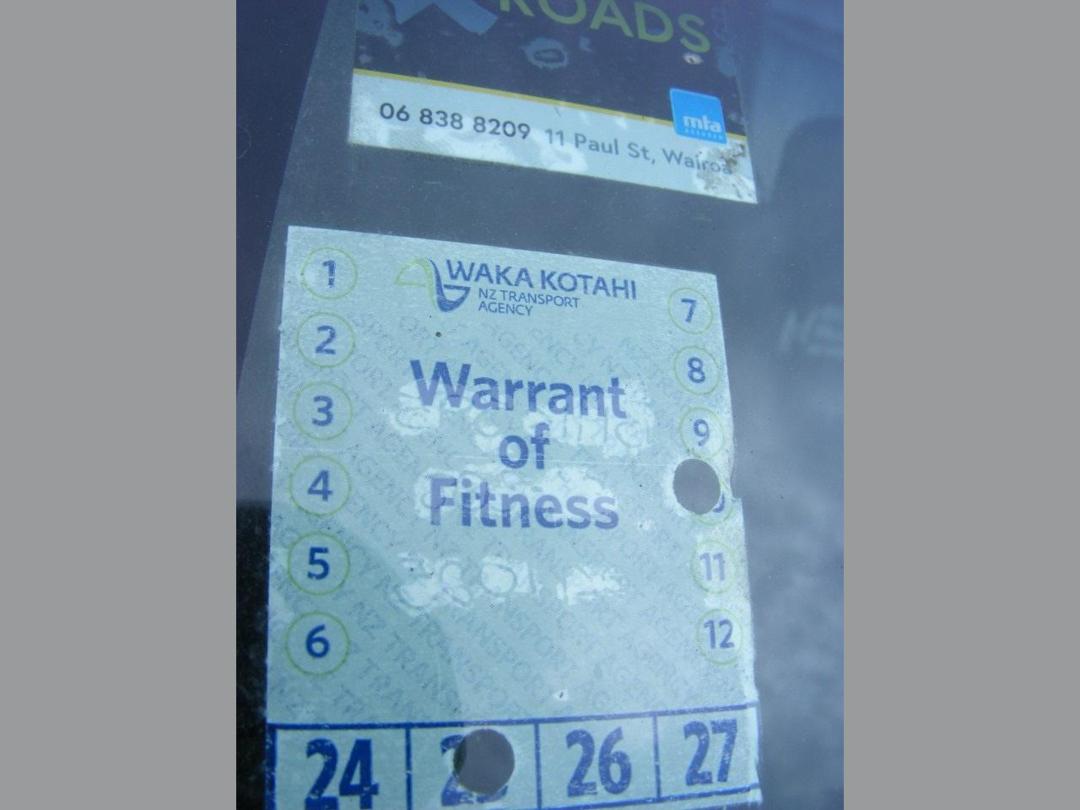 Photo '13' of Toyota Hilux D/C Photo '13' of Toyota Hilux D/C