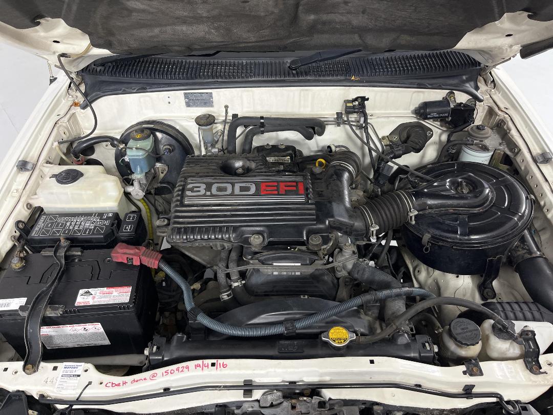 Photo '13' of Toyota Hilux Photo '13' of Toyota Hilux