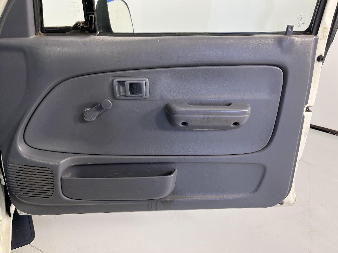 Photo '14' of Toyota Hilux Photo '14' of Toyota Hilux