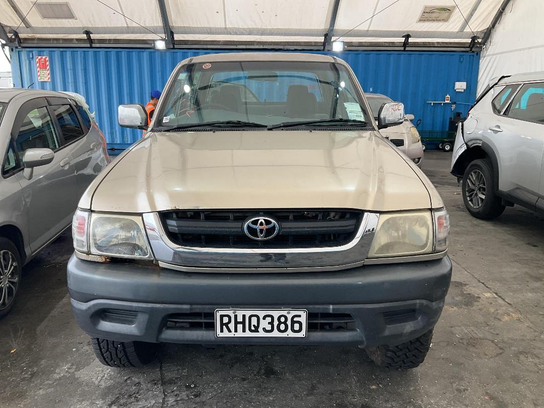 Photo '6' of Toyota Hilux TD SR5 D/C Photo '6' of Toyota Hilux TD SR5 D/C