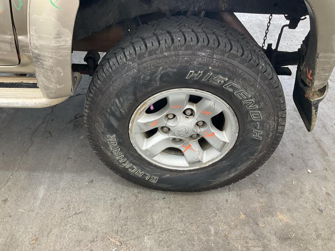 Photo '13' of Toyota Hilux TD SR5 D/C Photo '13' of Toyota Hilux TD SR5 D/C