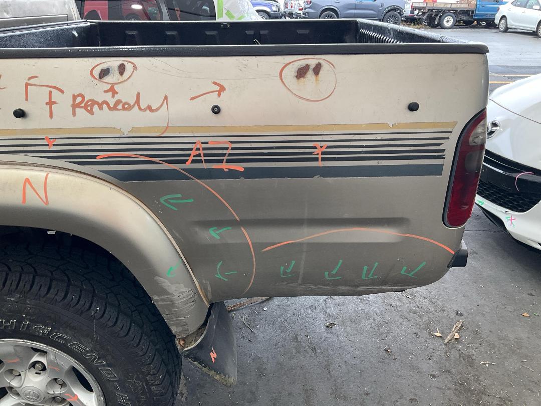 Photo '15' of Toyota Hilux TD SR5 D/C Photo '15' of Toyota Hilux TD SR5 D/C